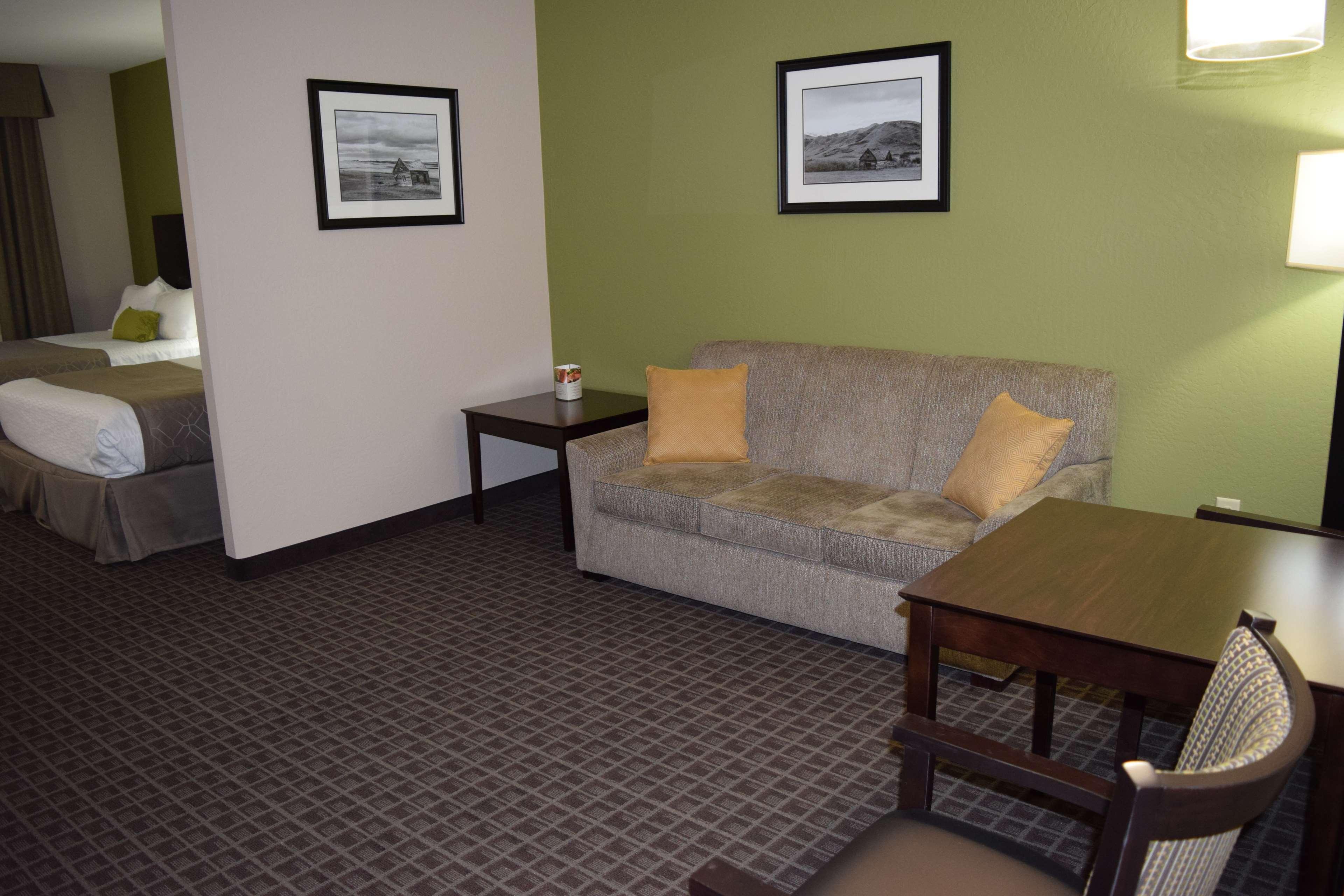 Best Western Plus Havre Inn & Suites Exterior photo