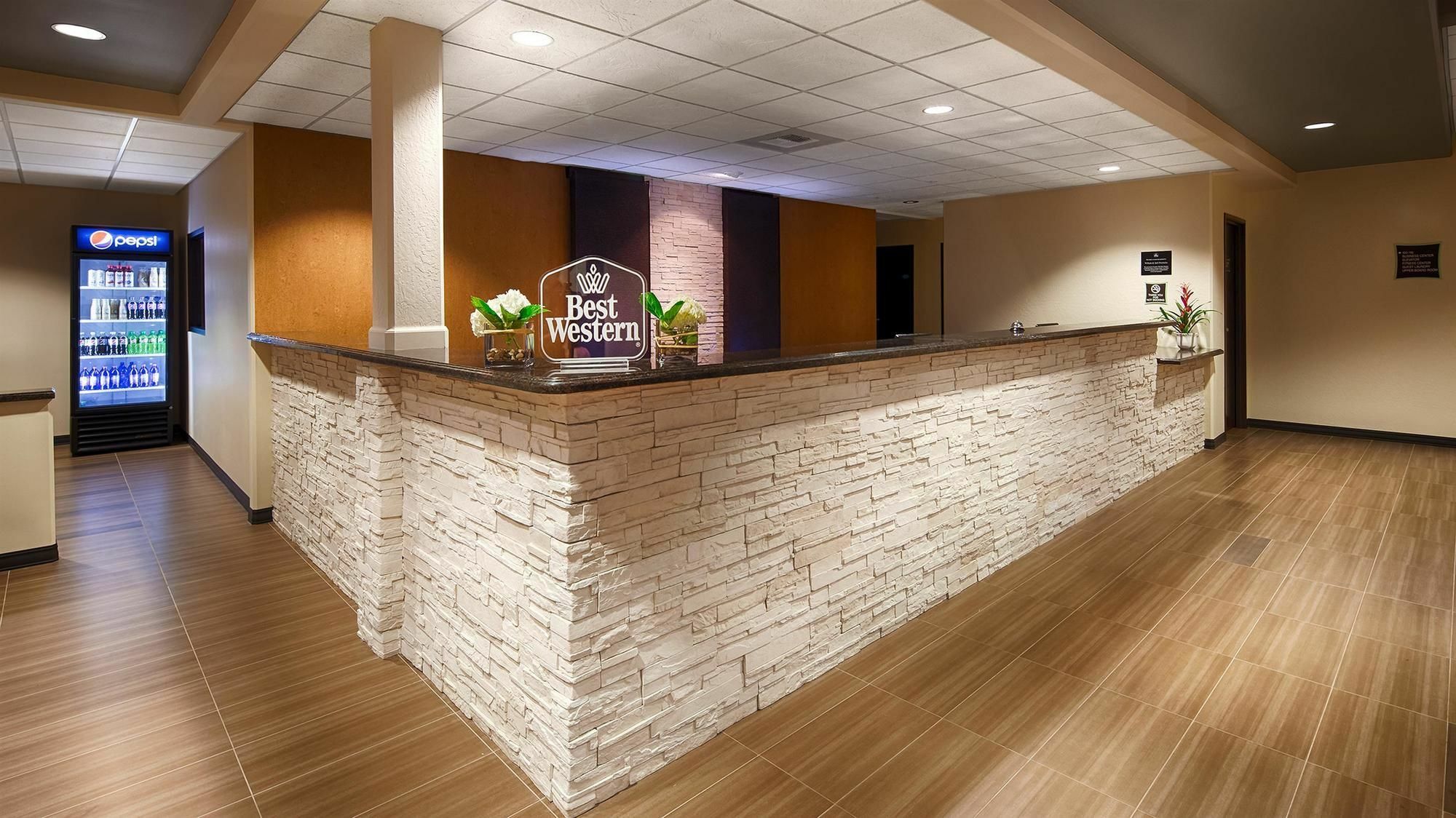 Best Western Plus Havre Inn & Suites Exterior photo